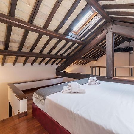 Amazing Studio In Campo De Fiori - Fromhometoروما المظهر الخارجي الصورة