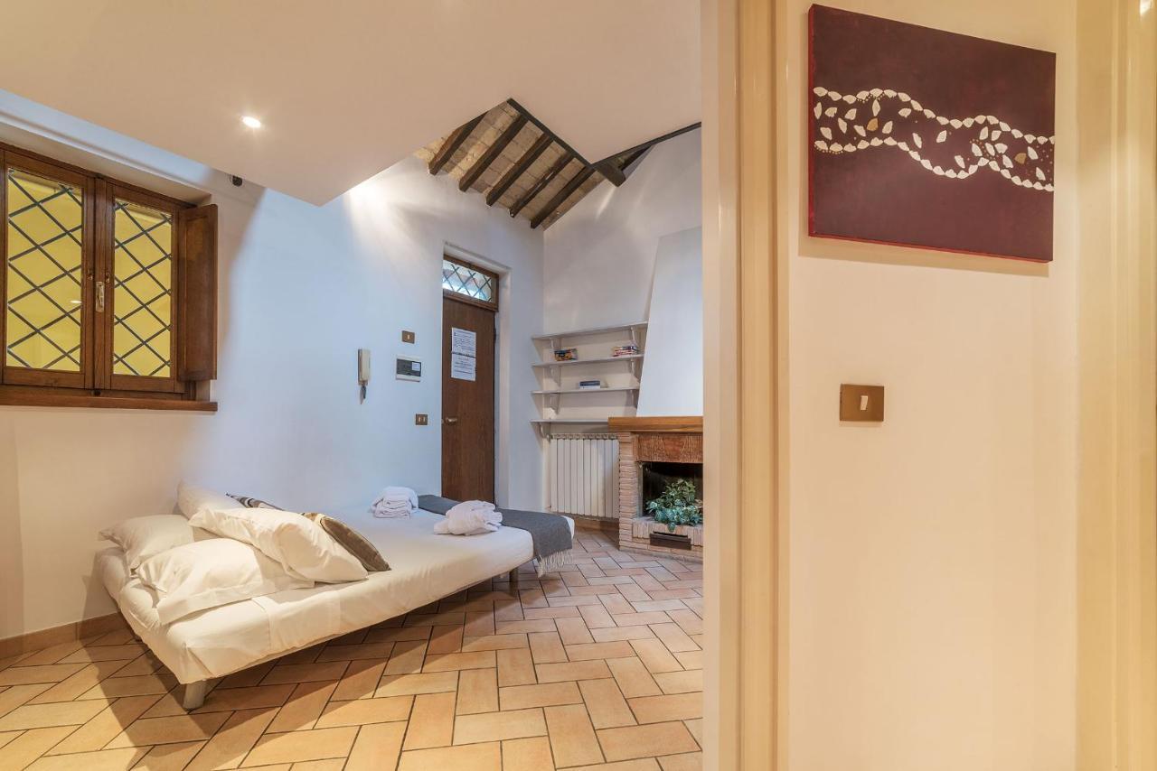 Amazing Studio In Campo De Fiori - Fromhometoروما المظهر الخارجي الصورة