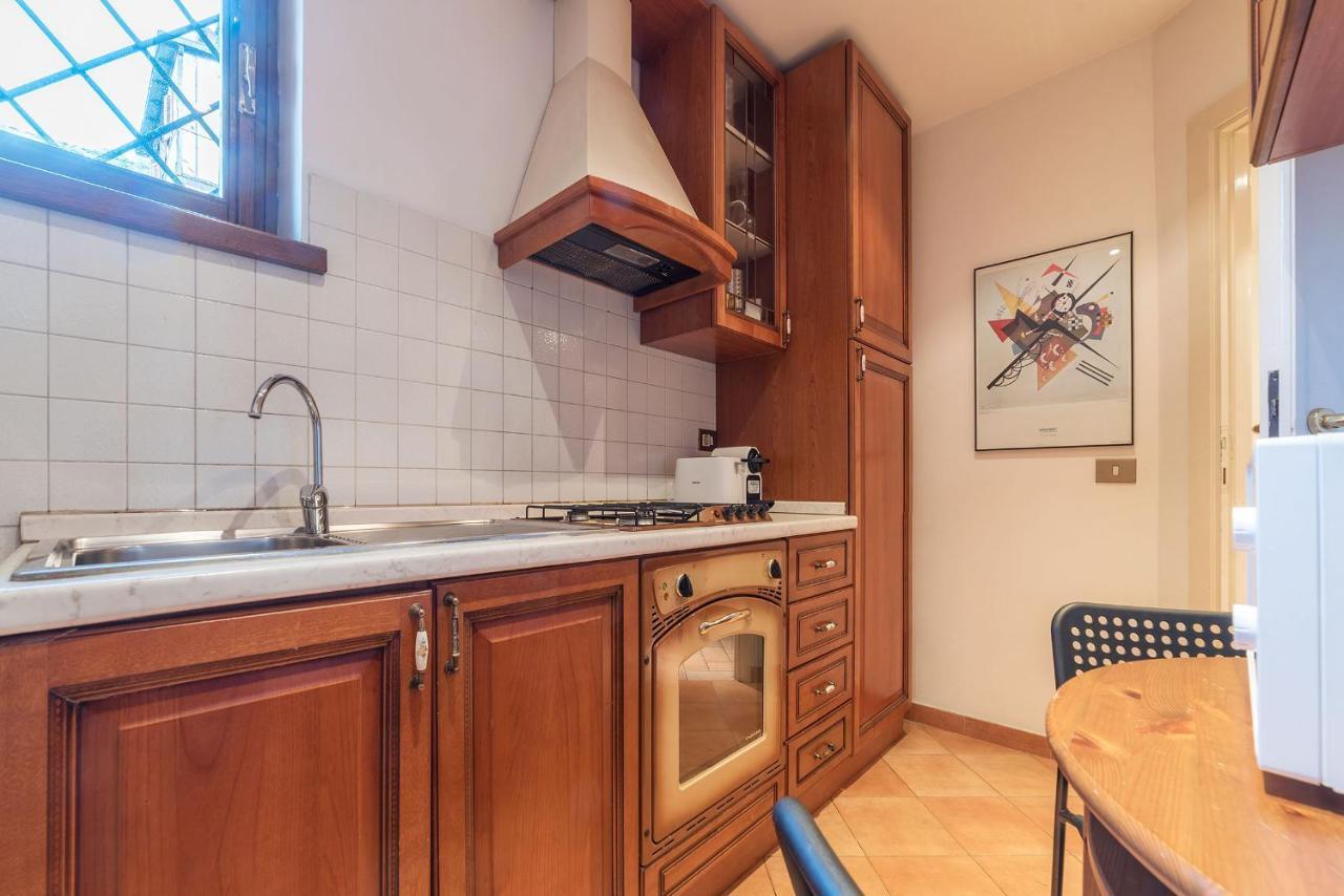 Amazing Studio In Campo De Fiori - Fromhometoروما المظهر الخارجي الصورة