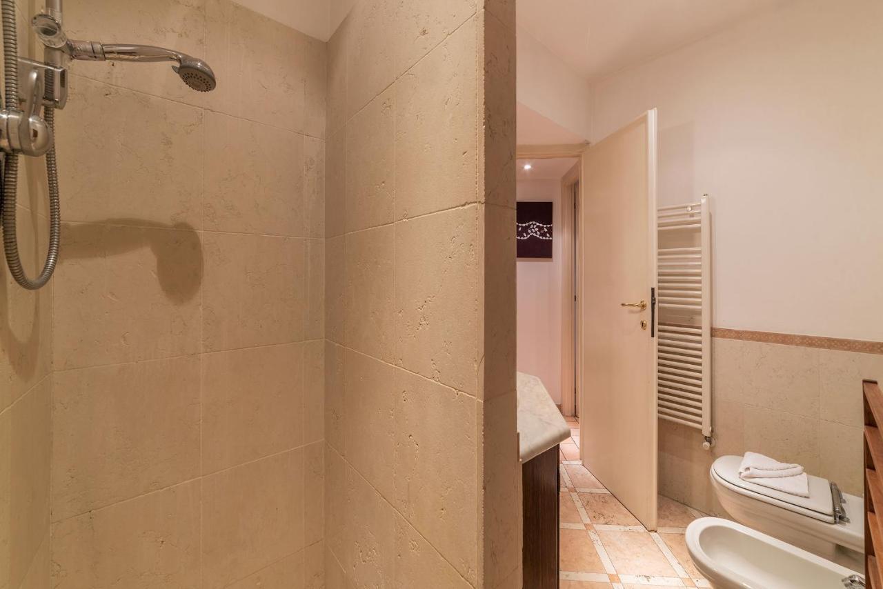 Amazing Studio In Campo De Fiori - Fromhometoروما المظهر الخارجي الصورة