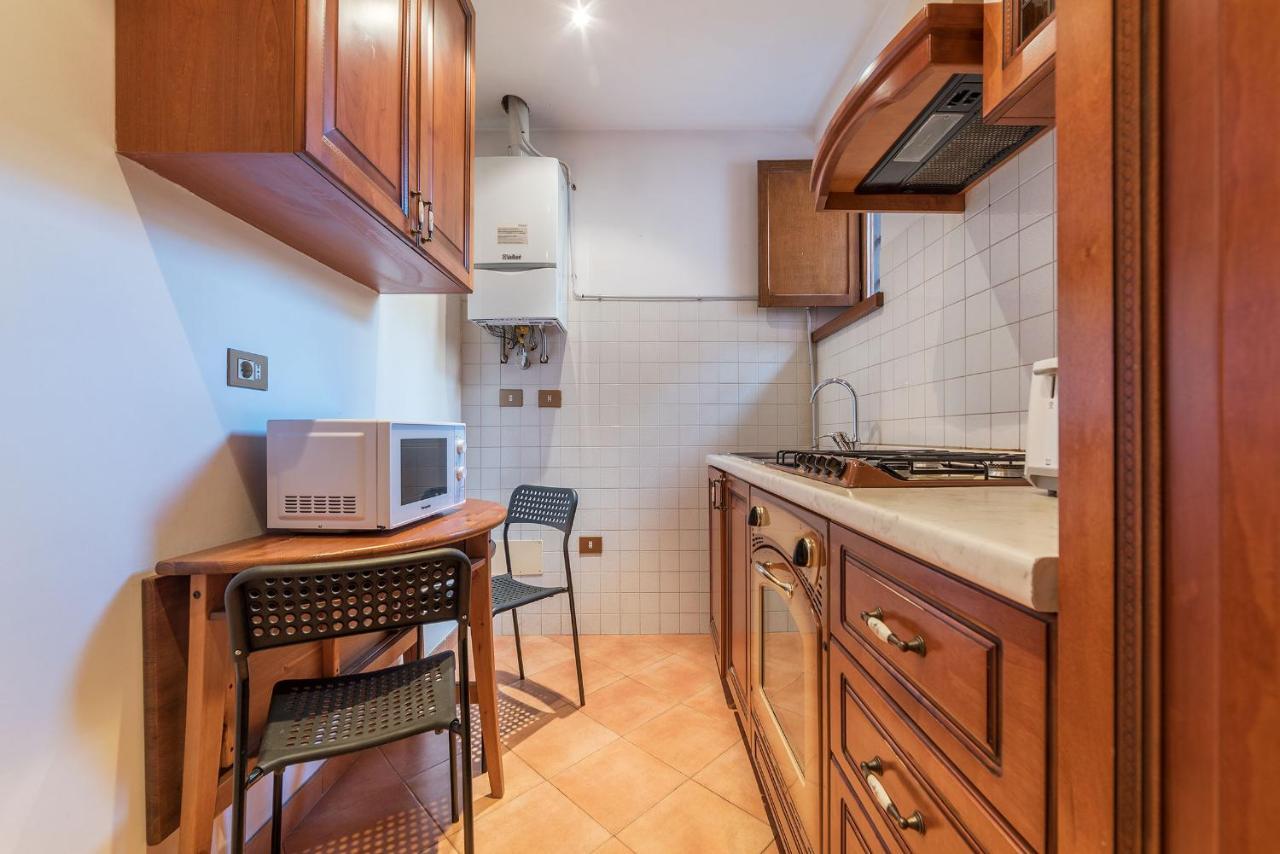 Amazing Studio In Campo De Fiori - Fromhometoروما المظهر الخارجي الصورة